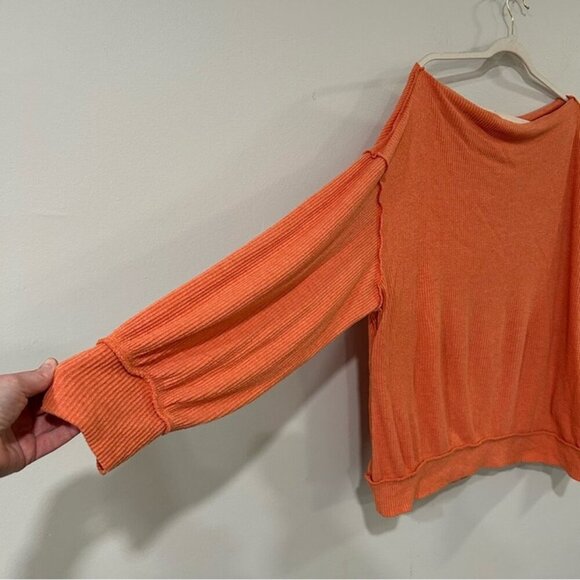 Free People We The Free Women’s Main Squeeze Orange Cowl Neck Sweater Size Large - Picture 5 of 7